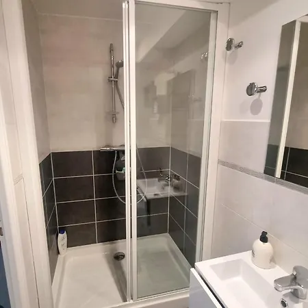 Studio De 23 M² Au Centre De Montfort L'amaury