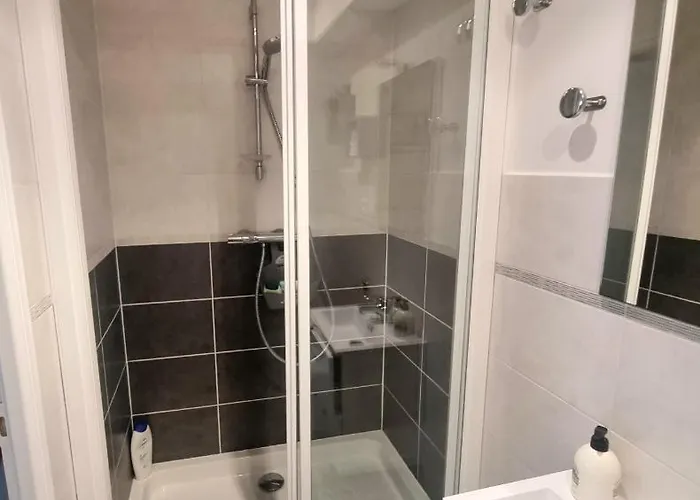 Studio De 23 M² Au Centre De Montfort L'amaury